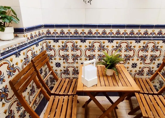 Canastas Centro A Pie De Catedral Y Playa