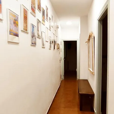 Canastas Centro A Pie De Catedral Y Playa *