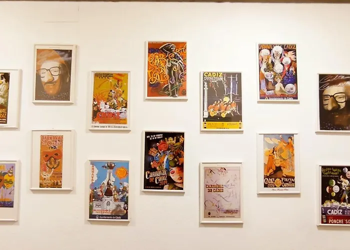 Canastas Centro A Pie De Catedral Y Playa