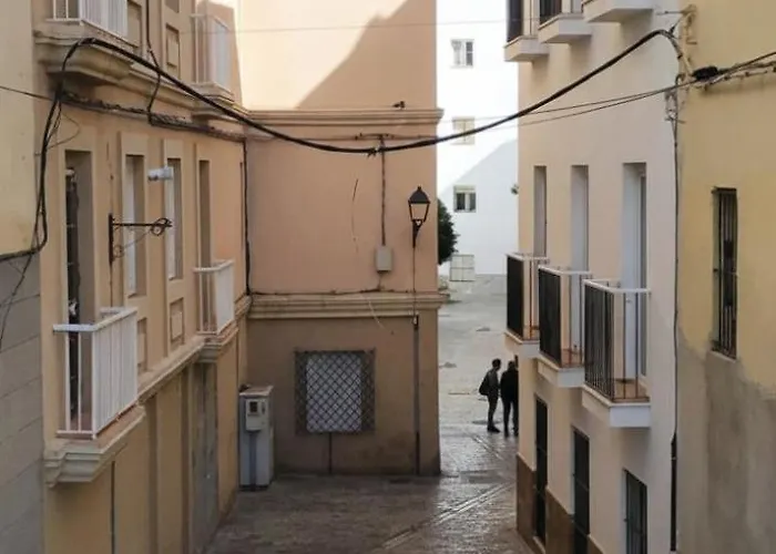 Canastas Centro A Pie De Catedral Y Playa *